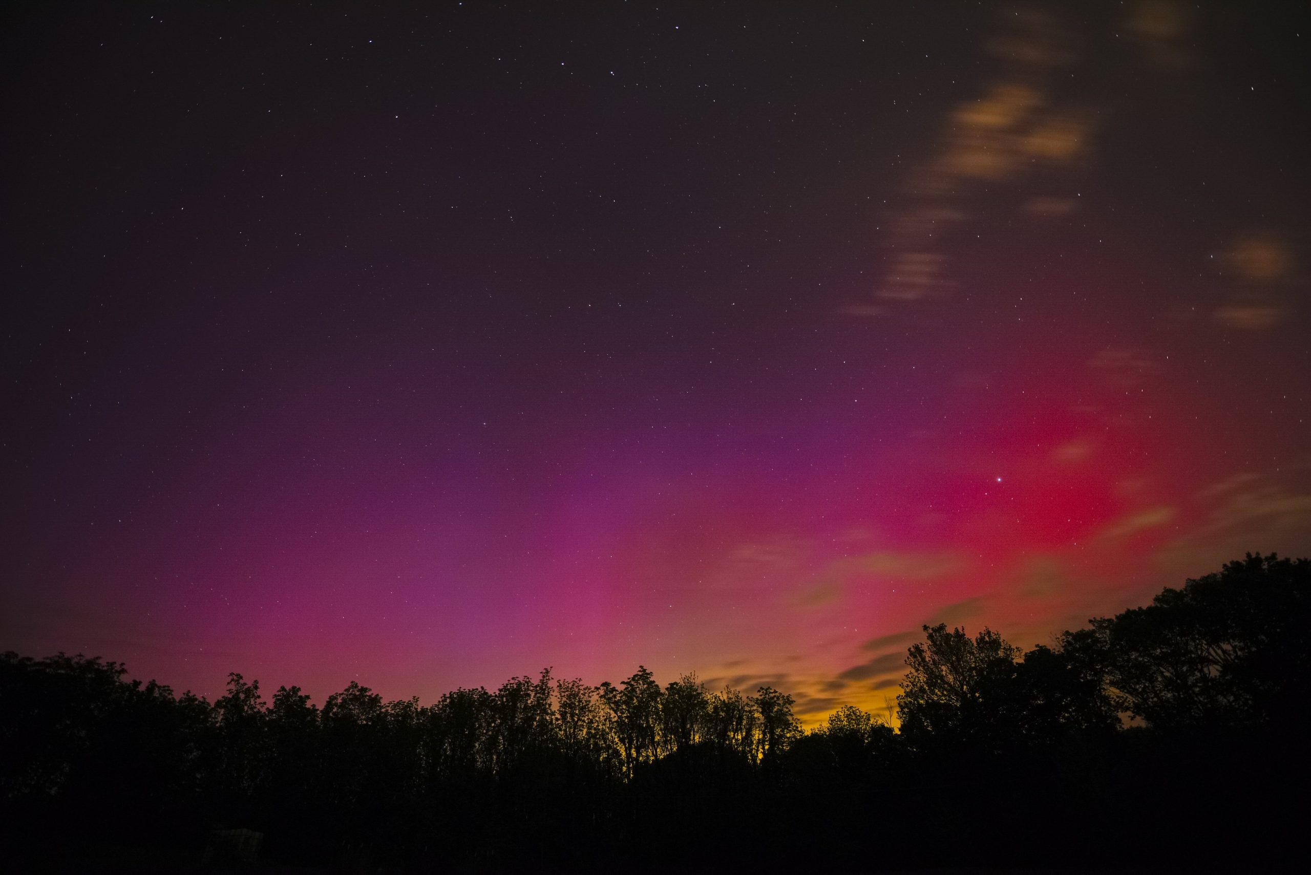 Indiana seeing an aurora borealis