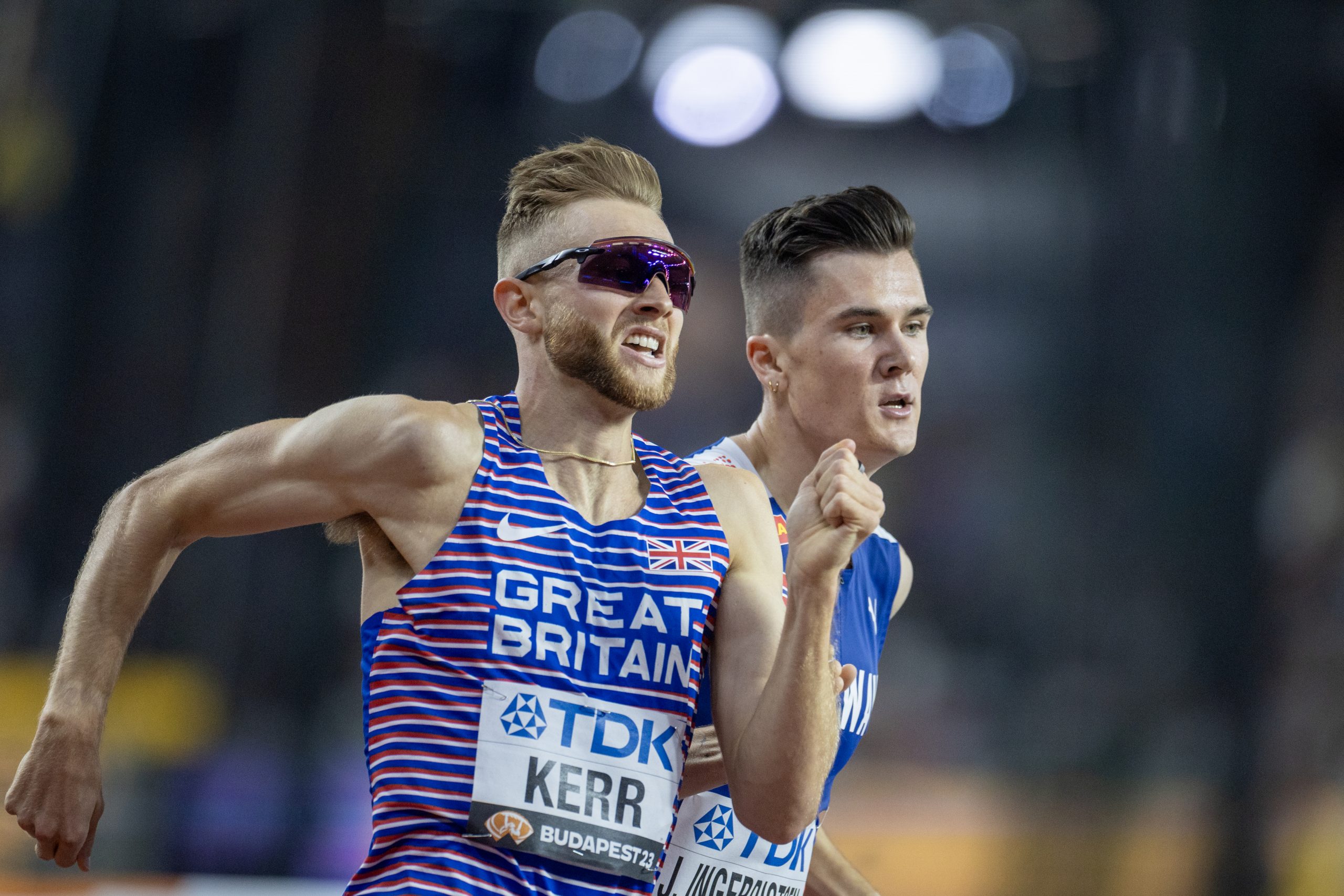 Josh Kerr of Great Britain attacks Jakob Ingebrigtsen