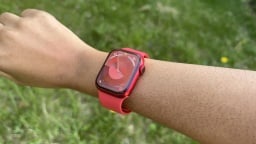 Apple Watch Series 9 on a woman's wrist