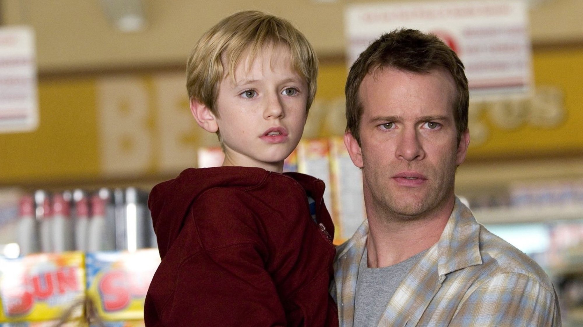 Nathan Gamble and Thomas Jane in "The Mist."