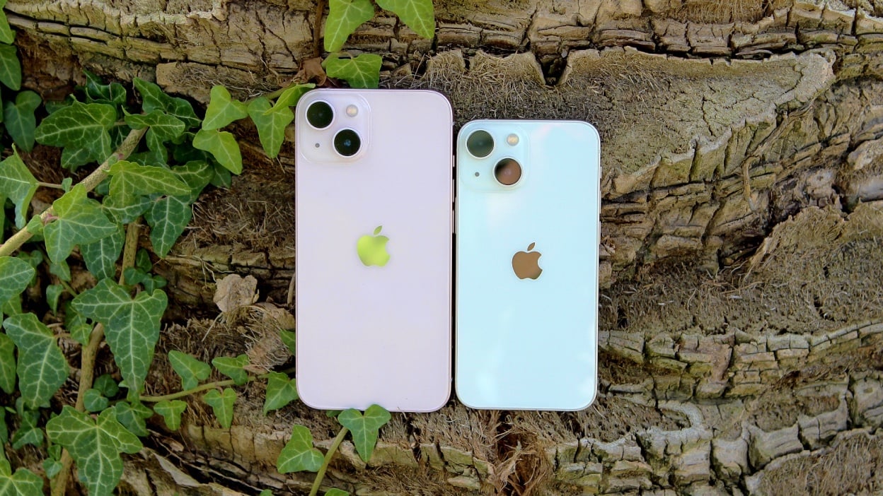 Apple iPhone 13 and iPhone 13 mini