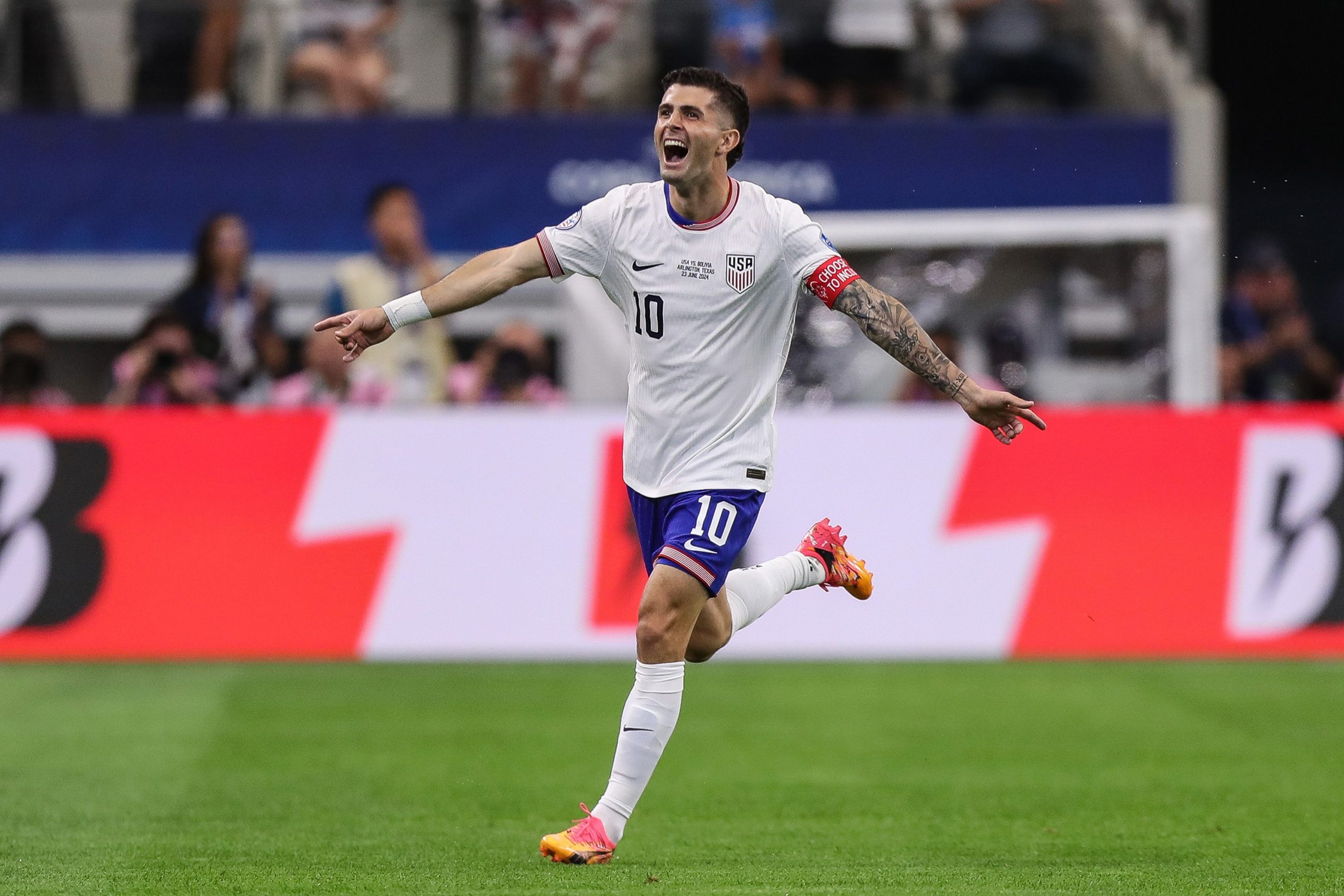 Christian Pulisic of United States celebrates