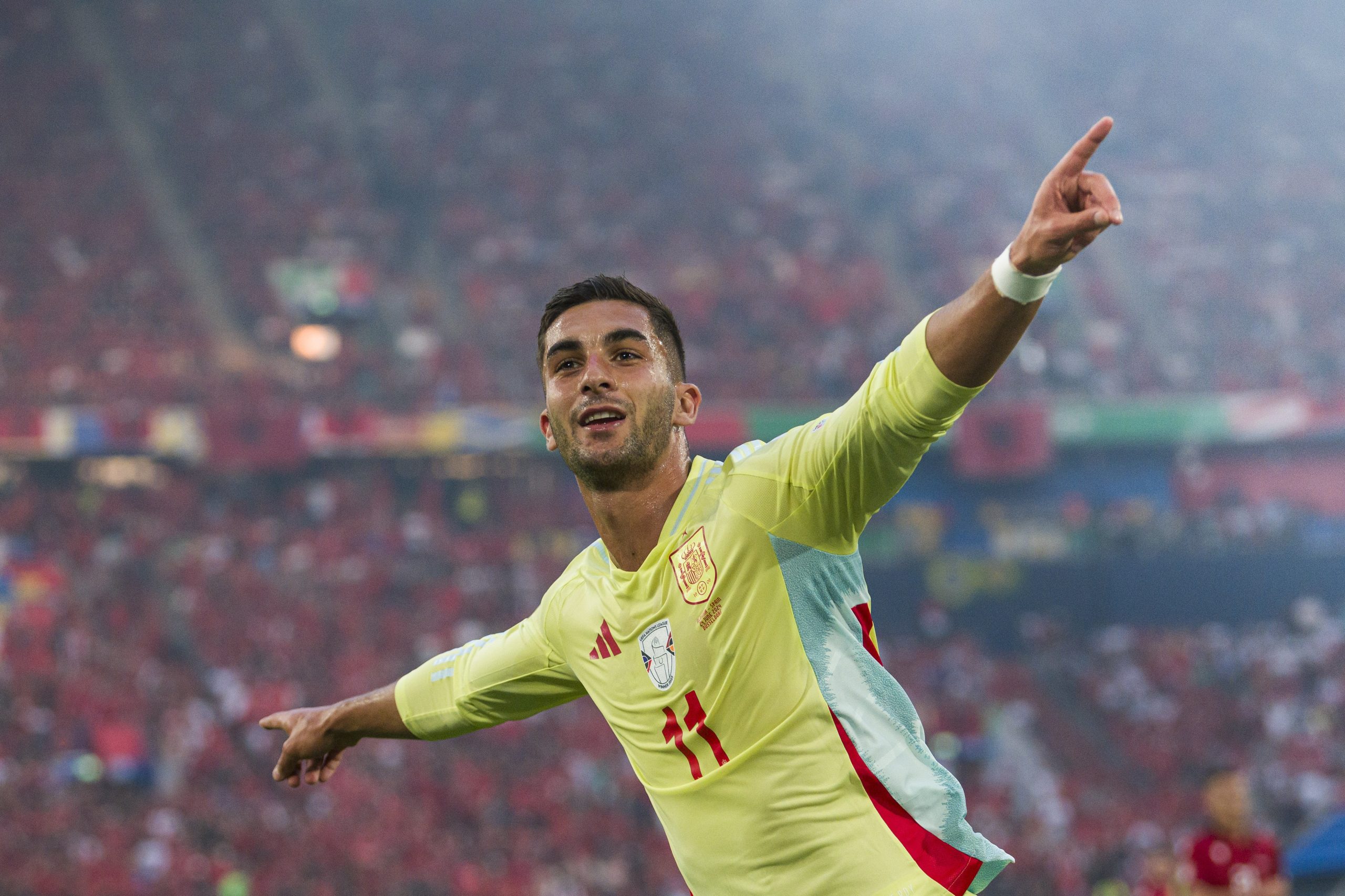 Ferran Torres of Spain celebrates