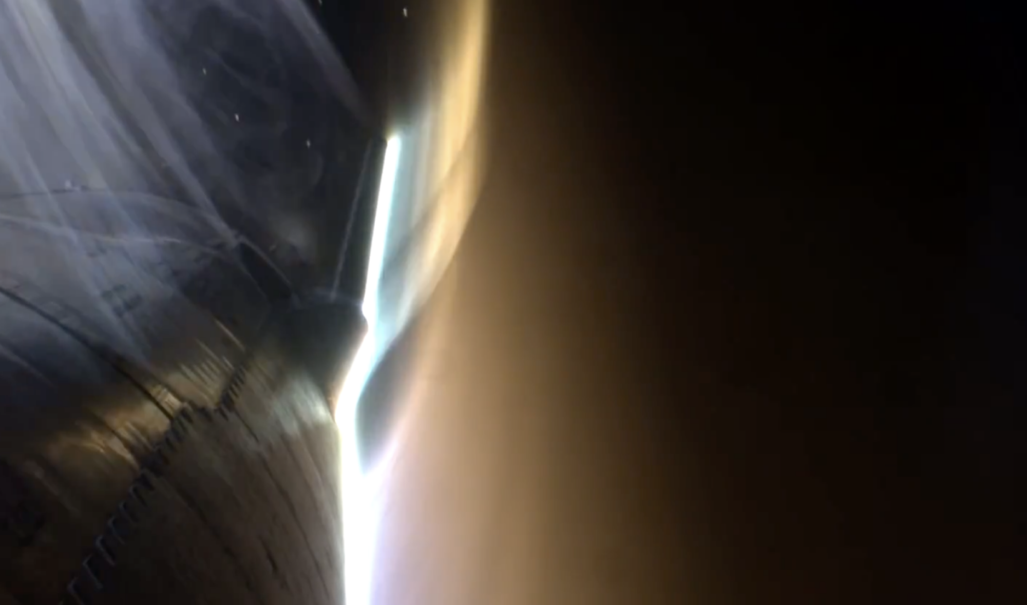 SpaceX Starship reentering Earth's atmosphere