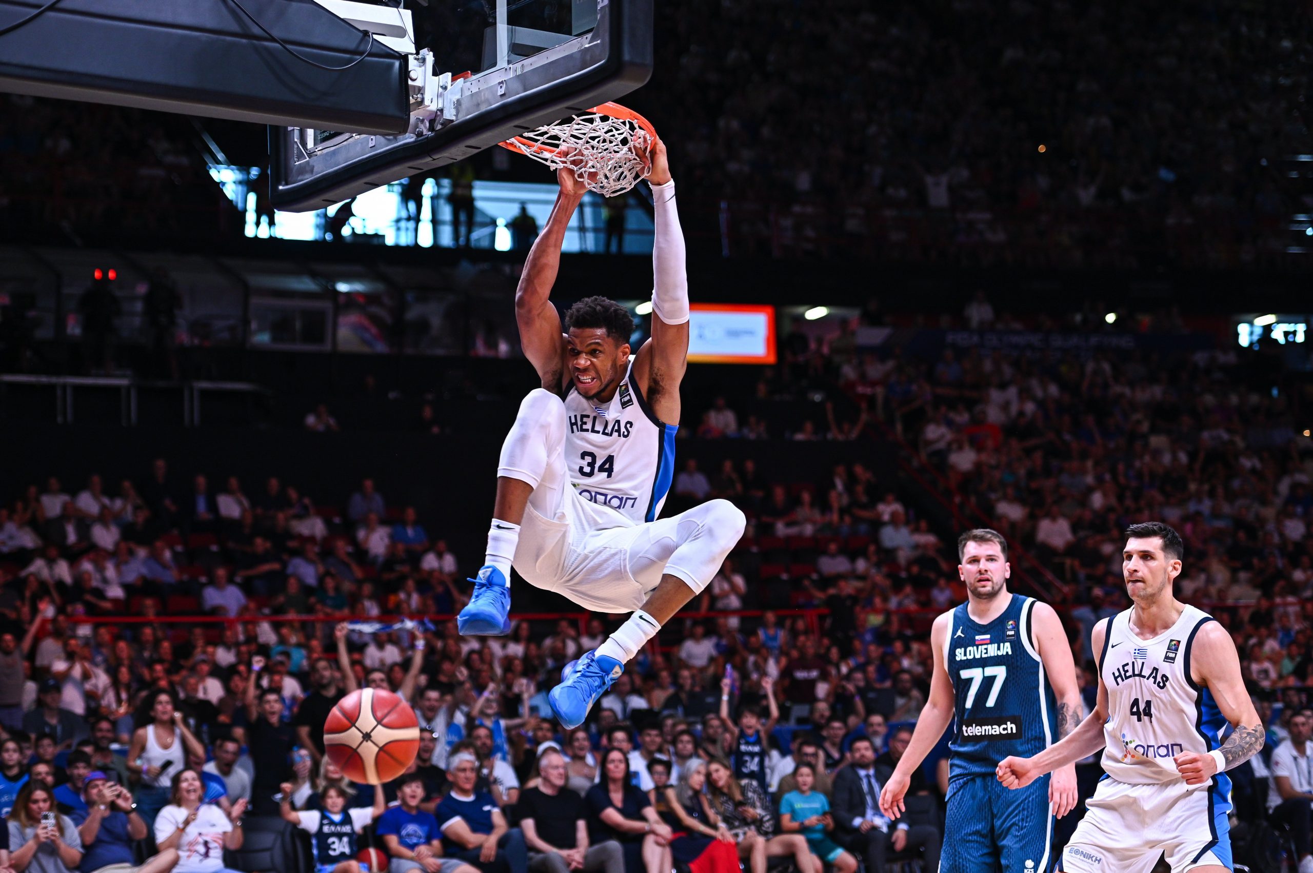 Giannis Antetokounmpo scores in the Paros 2024 qualifiers