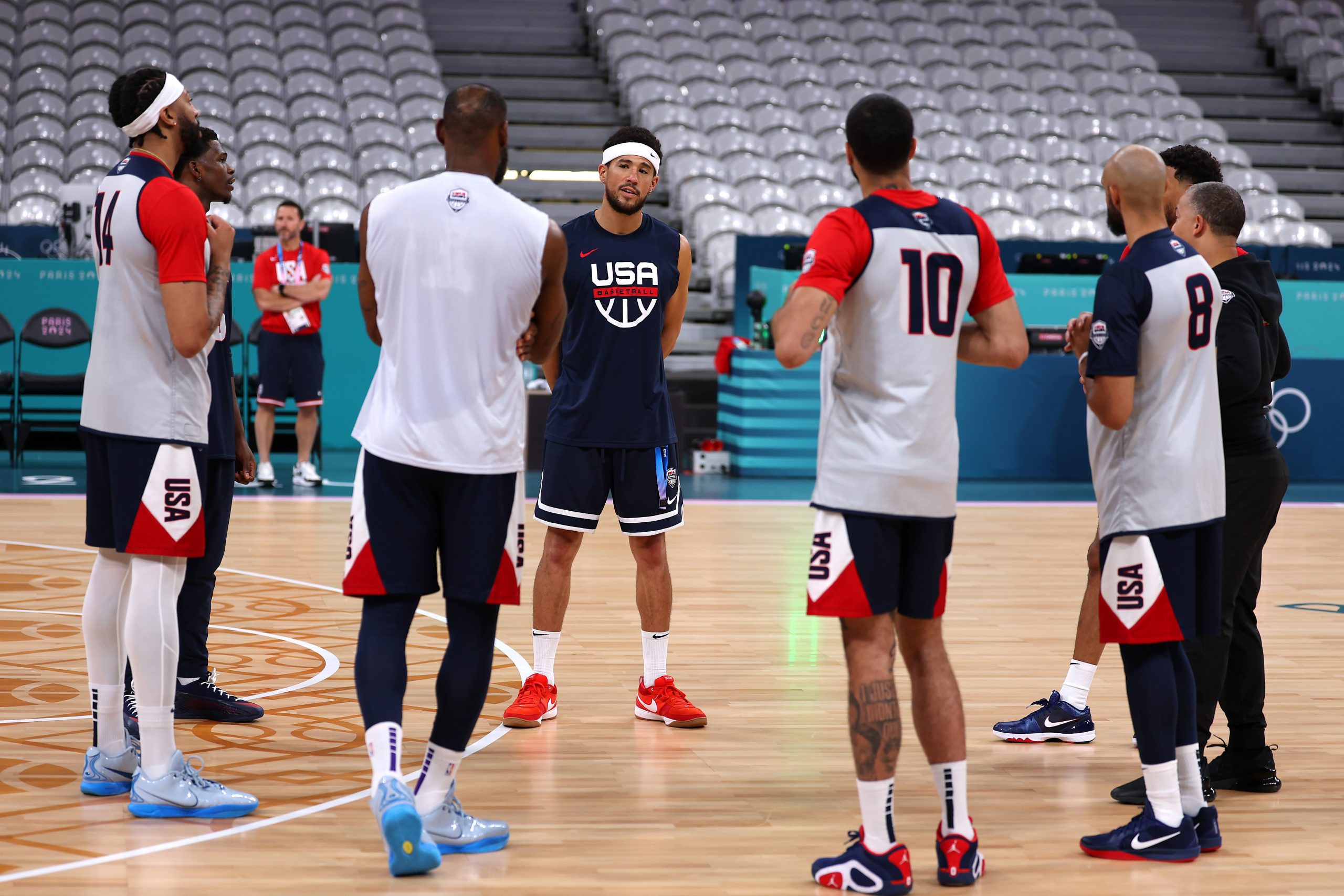 Team USA on the court ahead of Paris 2024