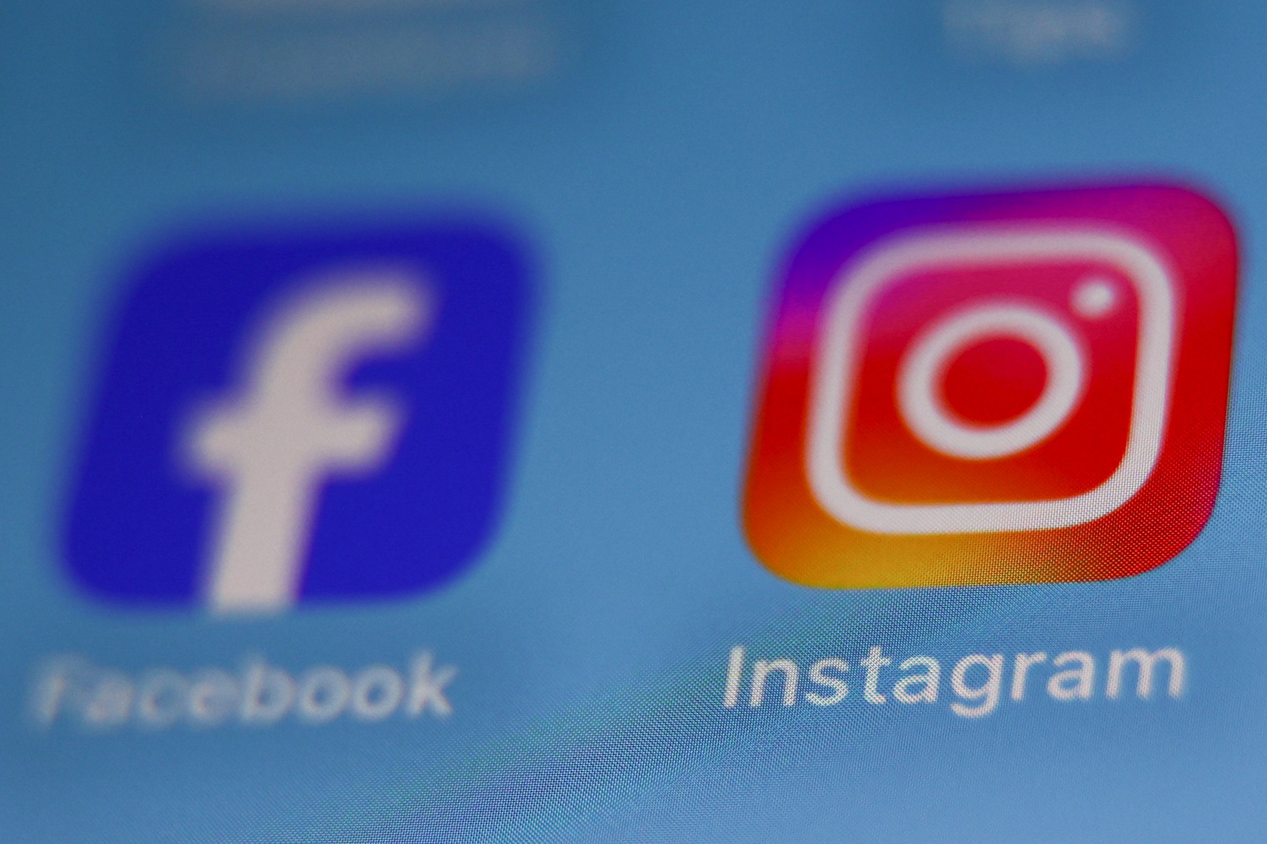 Facebook and Instagram app logos