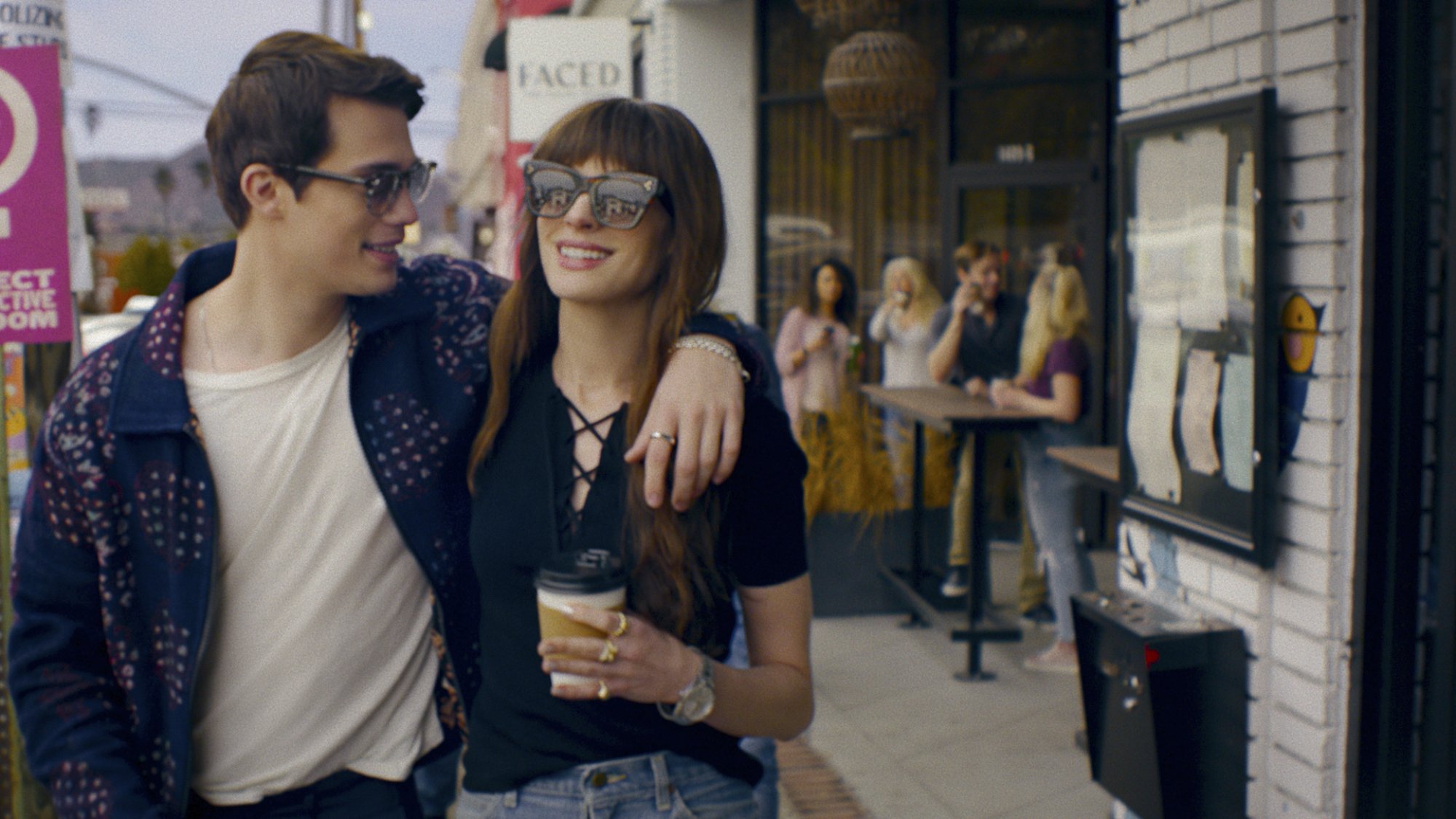 Nicholas Galitzine and Anne Hathaway in "The Idea of You."