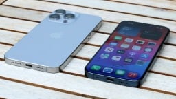 iPhone 15 Pro Max next to the iPhone 15 Pro