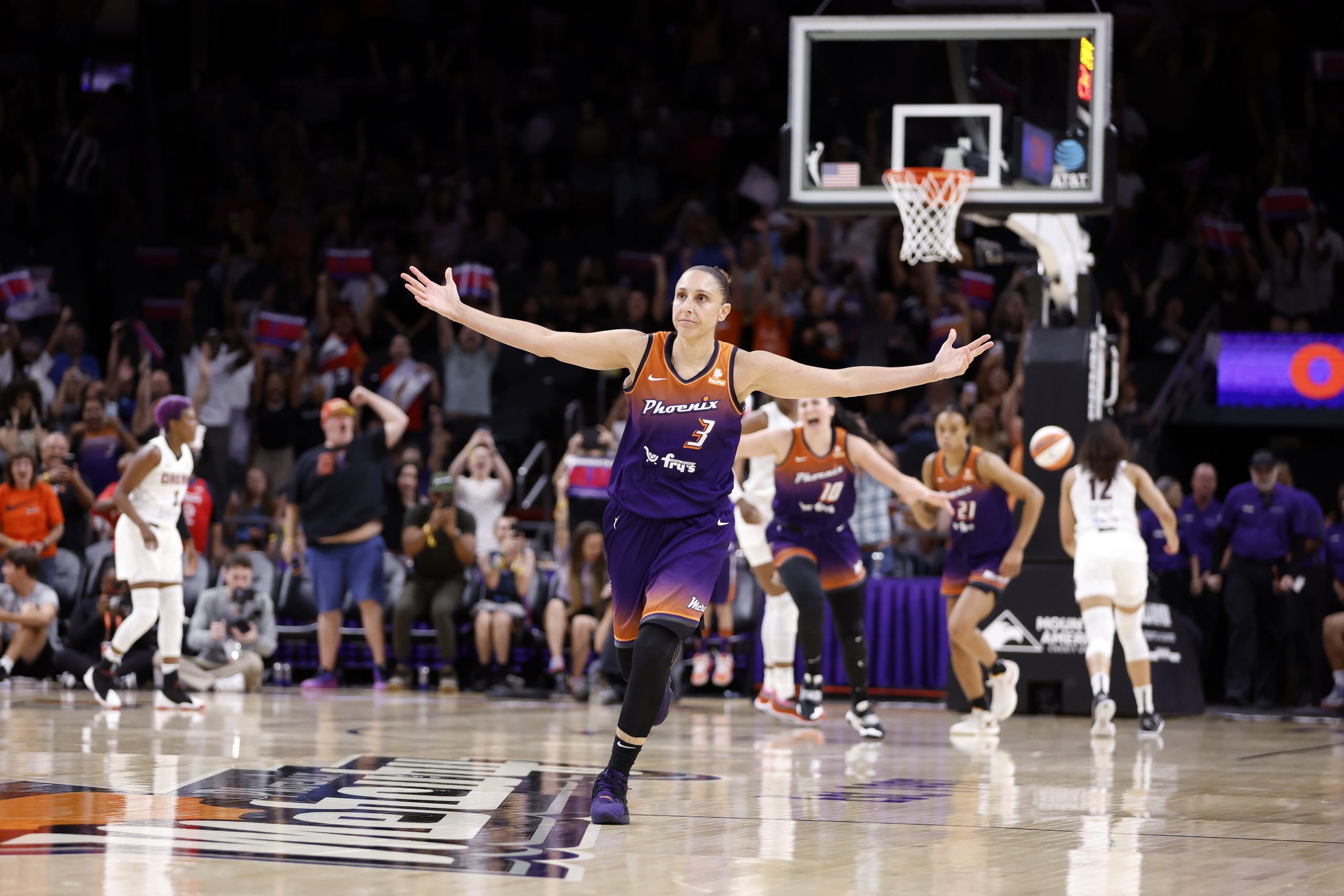 Guard Diana Taurasi #3 of the Phoenix Mercury reacts