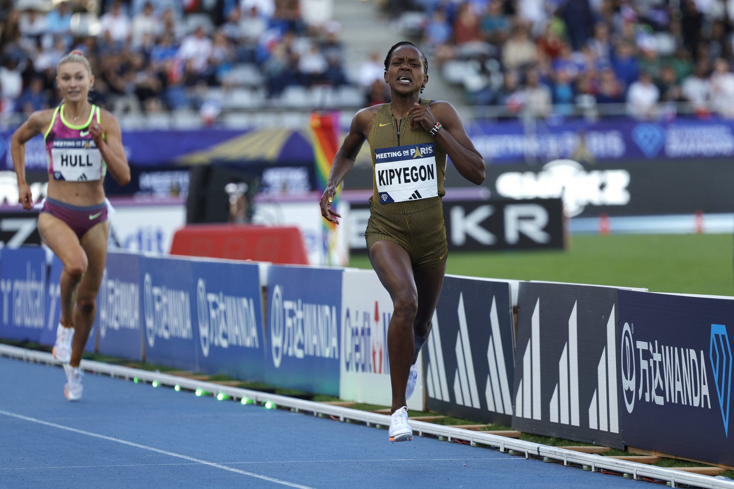 Faith Kipyegon runs the Diamond League