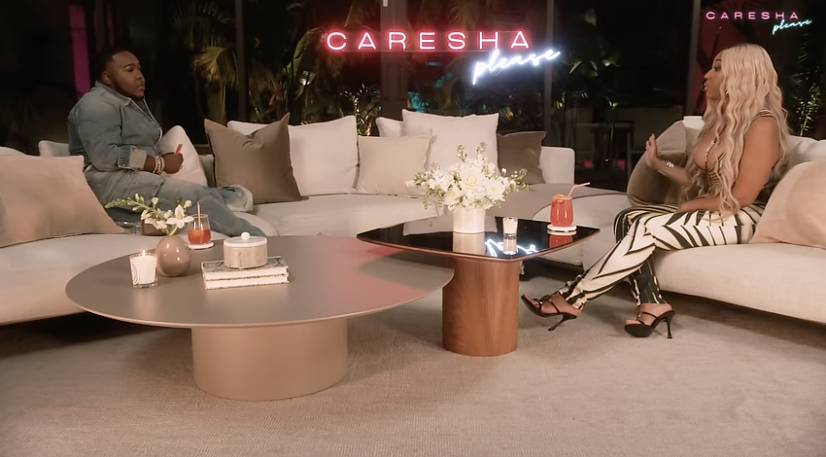 Screenshot of Caresha Please Season 2, episode 1