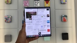 Samsung Galaxy Z Fold 6 inner display in hand