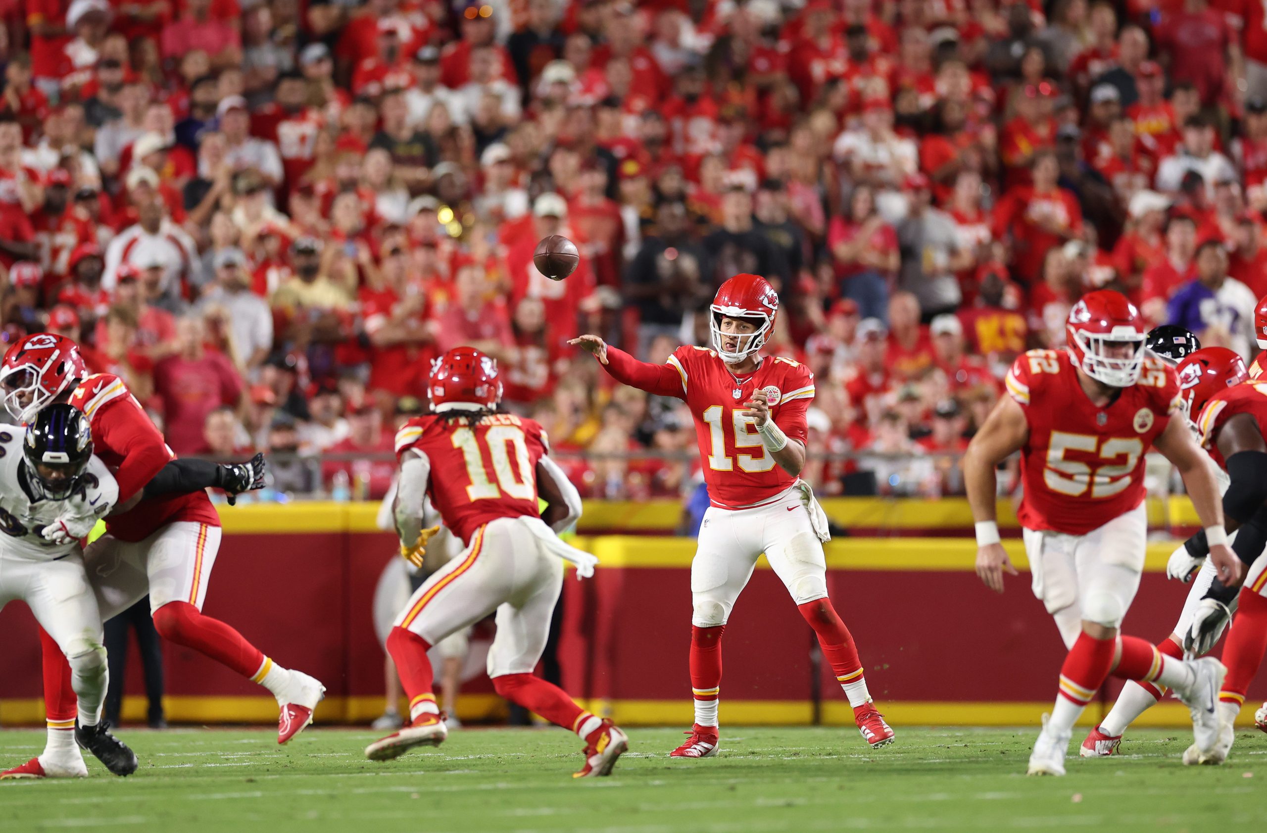 Quarterback Patrick Mahomes of the Kansas City Chiefs passes