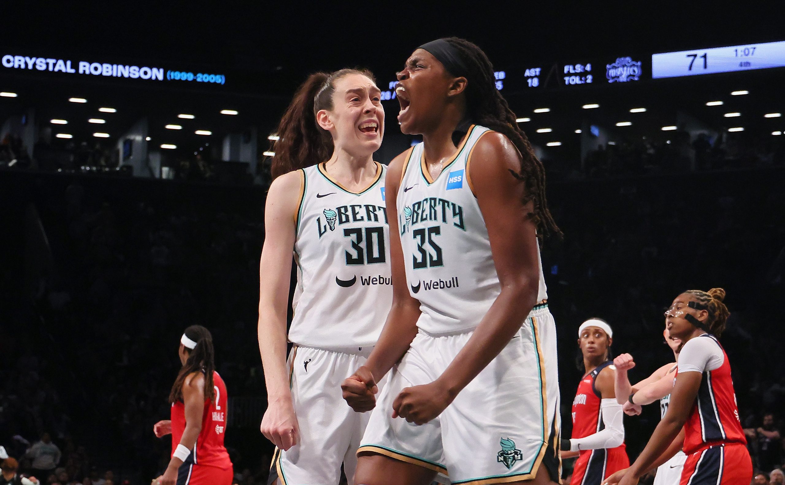 New York Liberty players celebrate