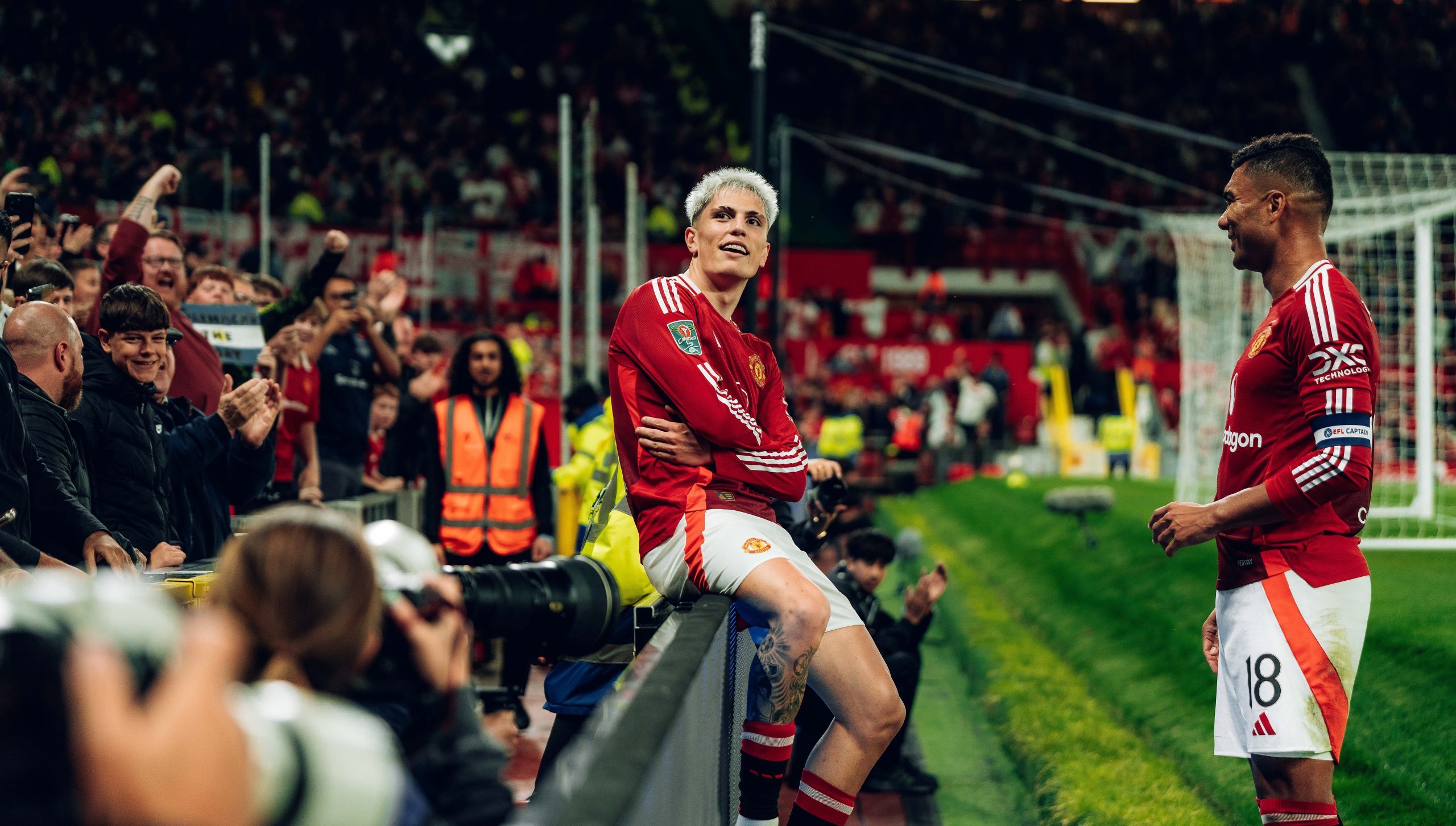 Alejandro Garnacho of Manchester United celebrates