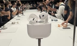 Apple AirPods 4