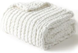 white throw blanket