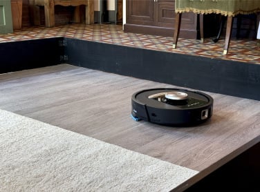 shark never touch robot vacuum cleaning hardwood floor