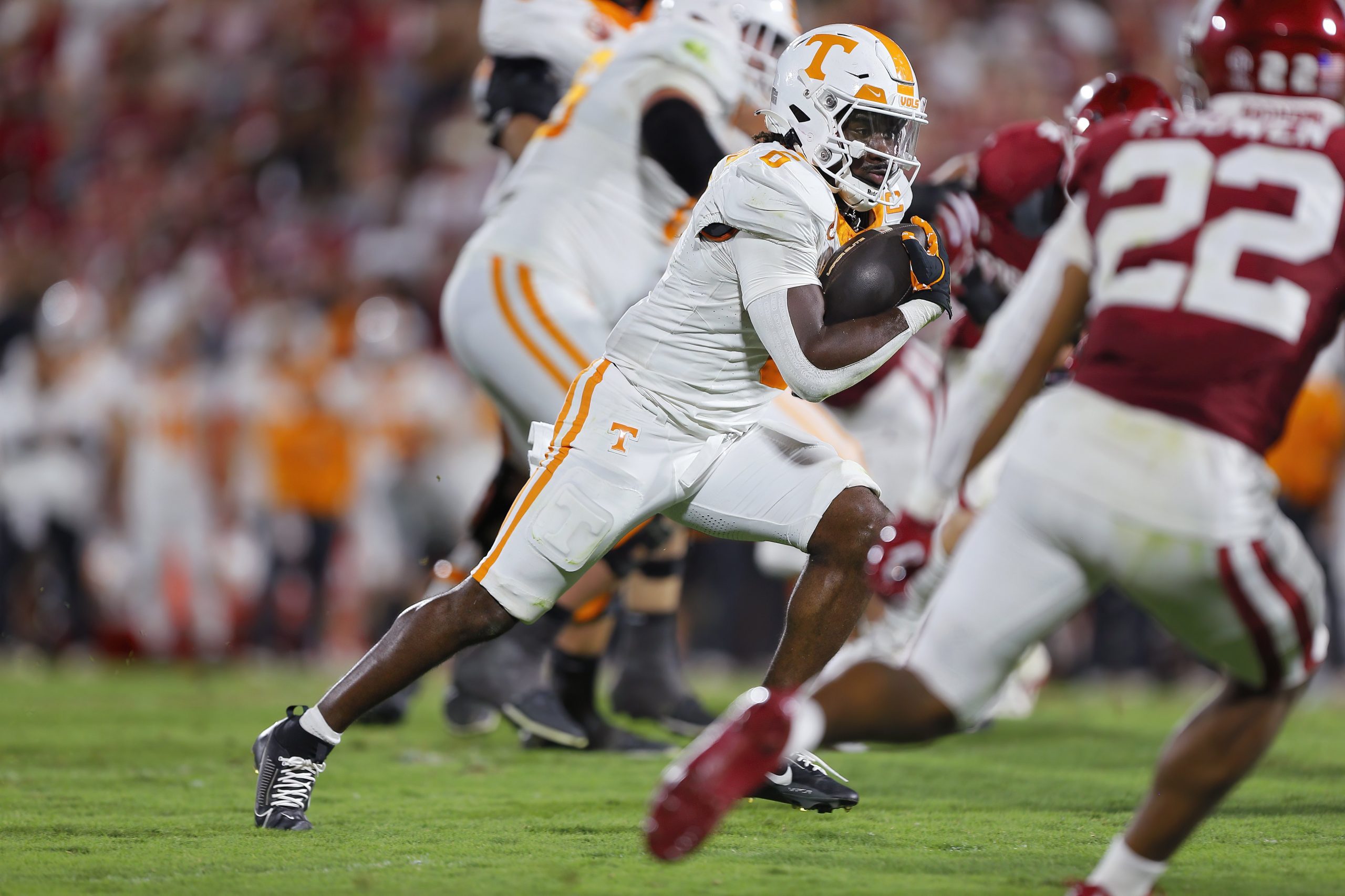 Dylan Sampson #6 of the Tennessee Volunteers takes off on a 16-yard gain to the one yard line against the Oklahoma Sooners in the second quarter at Gaylord Family Oklahoma Memorial Stadium on Sept. 21, 2024, in Norman, Oklahoma.