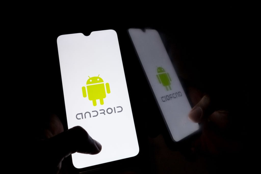 Android logo on phone screen