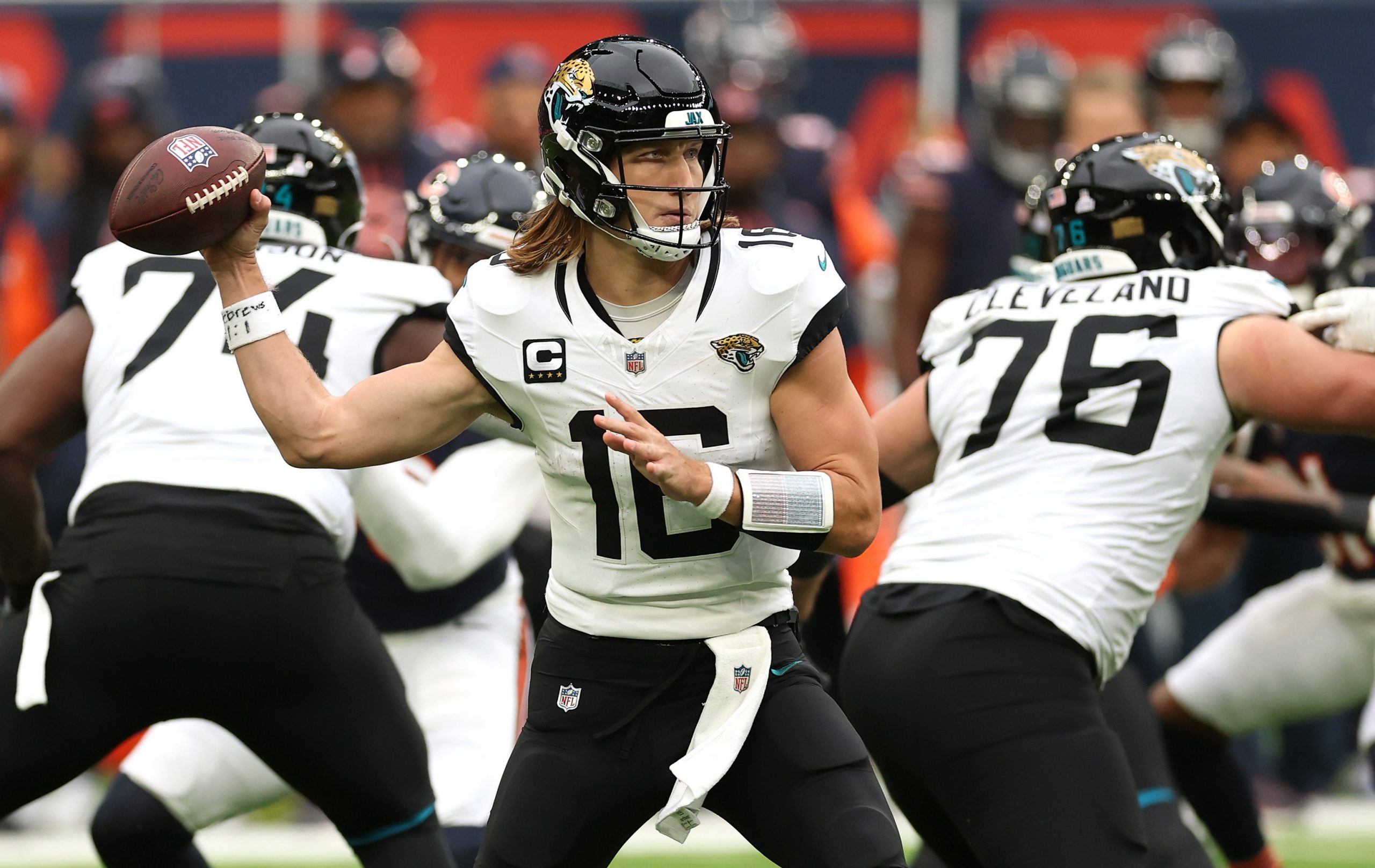 Trevor Lawrence of Jacksonville Jaguars passes the ball