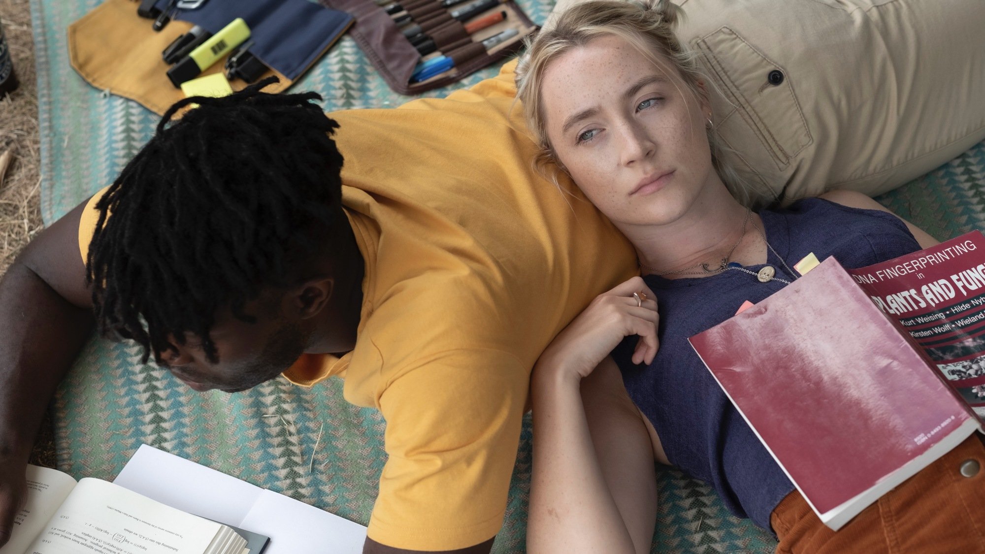 Paapa Essiedu and Saoirse Ronan co-star in "The Outrun."